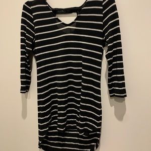 Striped Long, High- Low 3/4 sleeve shirt